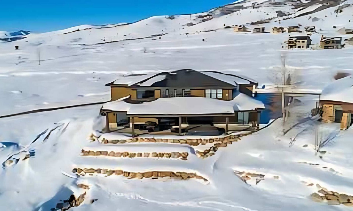 Wolf Creek House | Exceptional luxury 9 bdr 11 bath