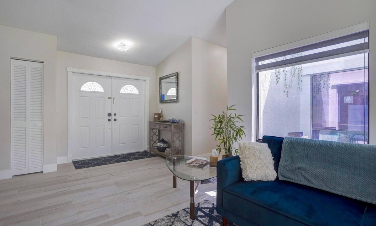Tamarac House | Fabulous 3/2 Home in Ft Lauderdale suburb.