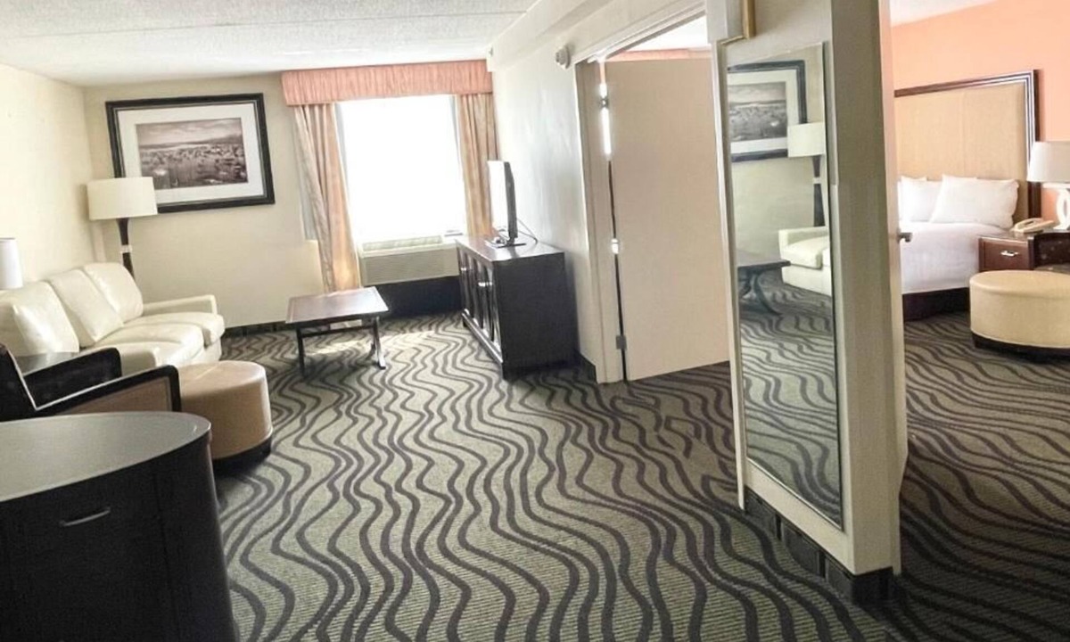Wickliffe Hotel | Fairbridge Hotel Cleveland East