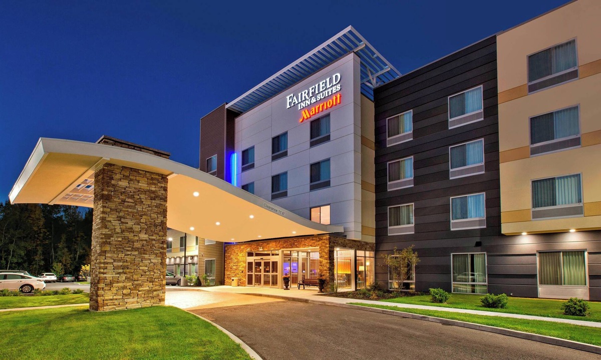 Plattsburgh Hotel | Fairfield Inn & Suites Plattsburgh