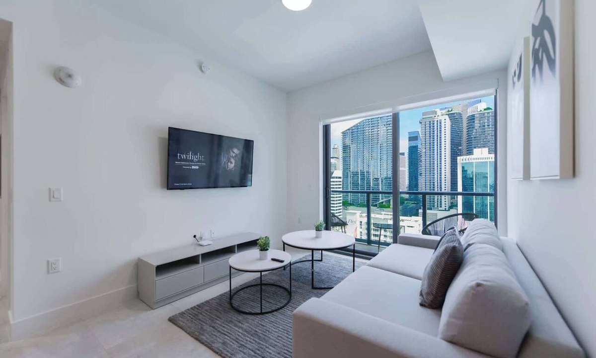 Brickell Condo | Family 2BR Skyline Near Miami Stadium