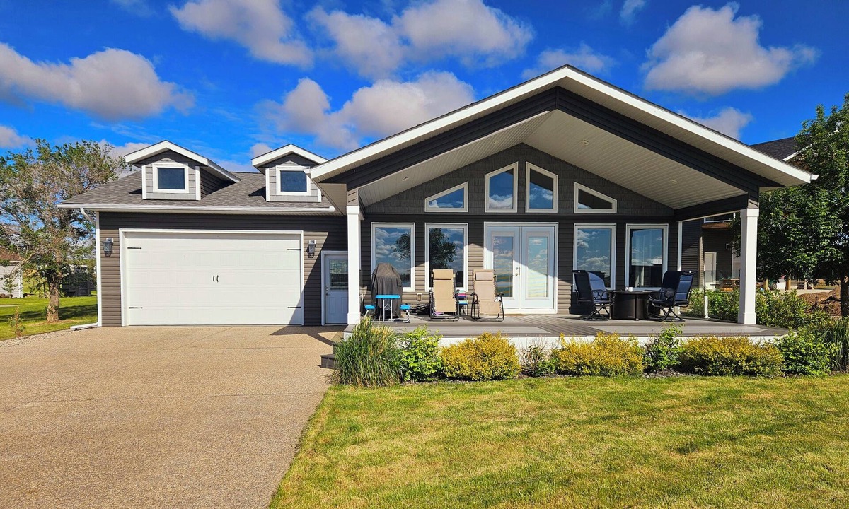 Elbow Cabin | Family friendly cabin at Lake Diefenbaker