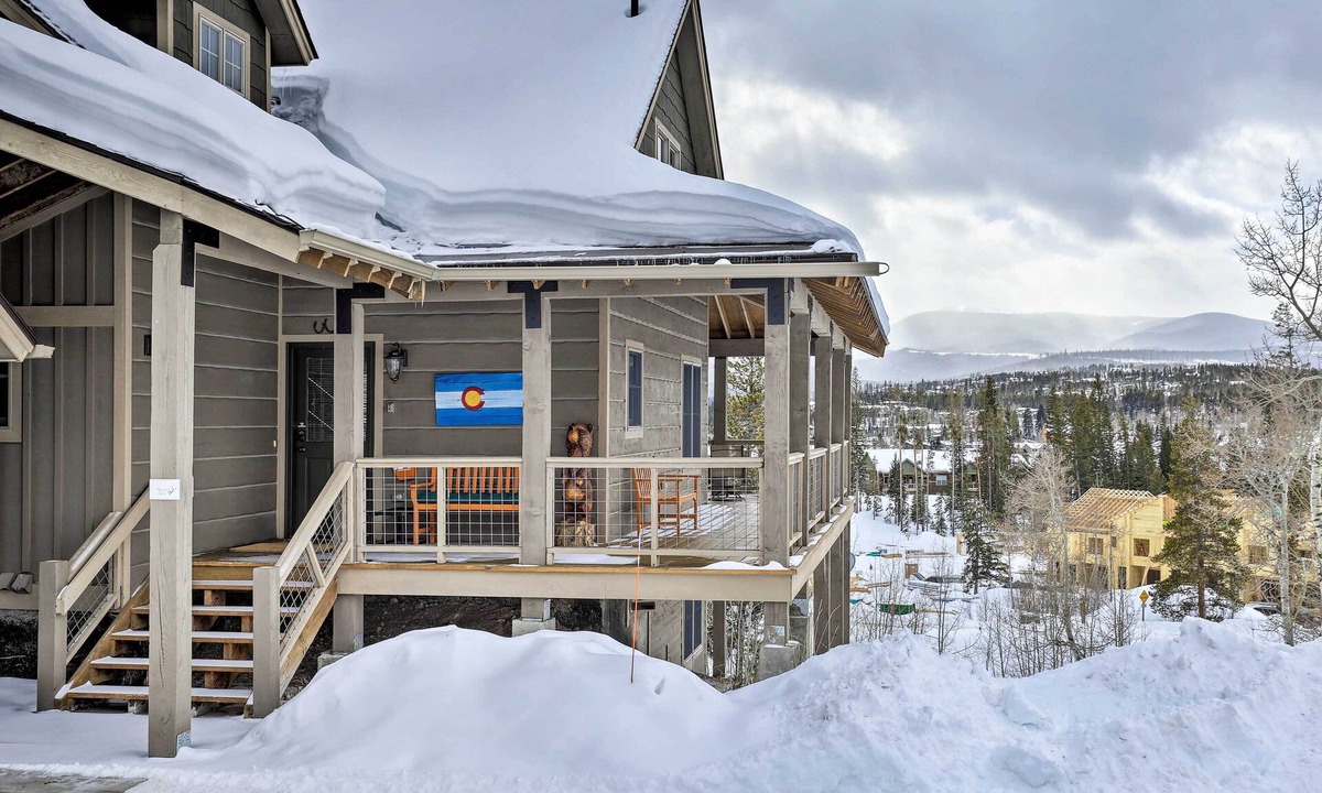 Rendezvous Cabin | Family-Friendly Fraser Getaway - Walk to Shuttle!