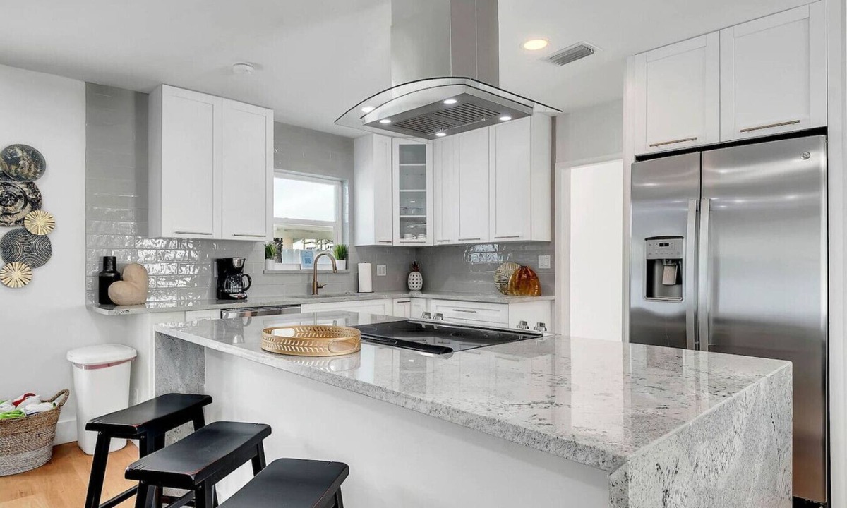 Harbor Village House | Family-Friendly Pool & BBQ 3BR/2BA Home