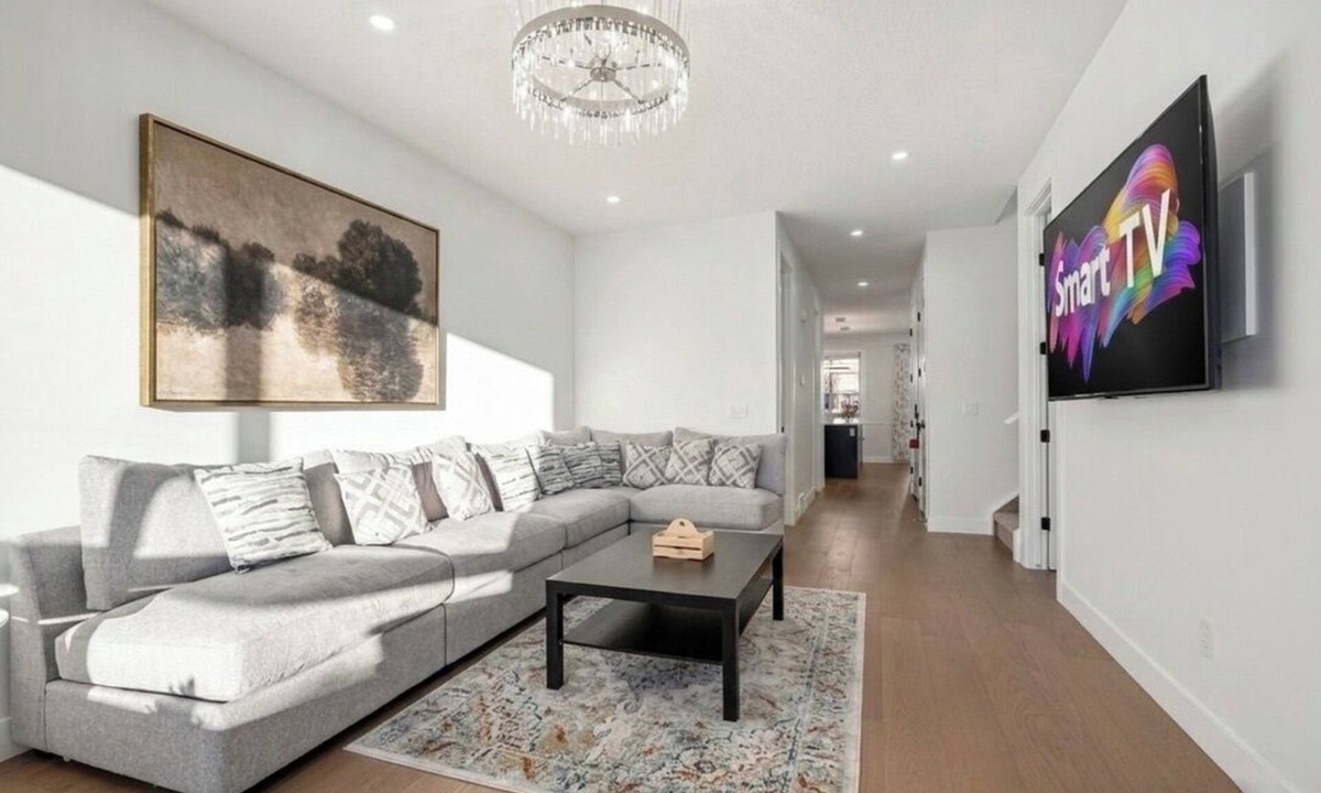 Calgary House | Family Home near Airport