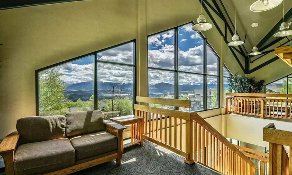 Wildernest Condo | First listed in '23 Awesome Mountain condo minutes from world class skiing 🏂⛷️