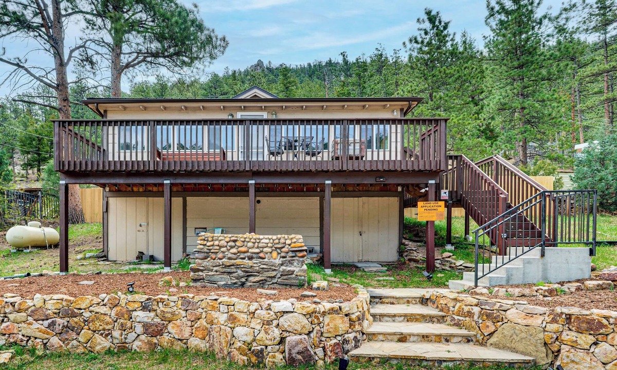 Drake House | Fish & Hike! Hot Tub Haven 2 Mi to Estes Park