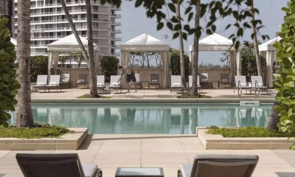 Brickell Hotel | Four Seasons Studio - Privately Owned Unit