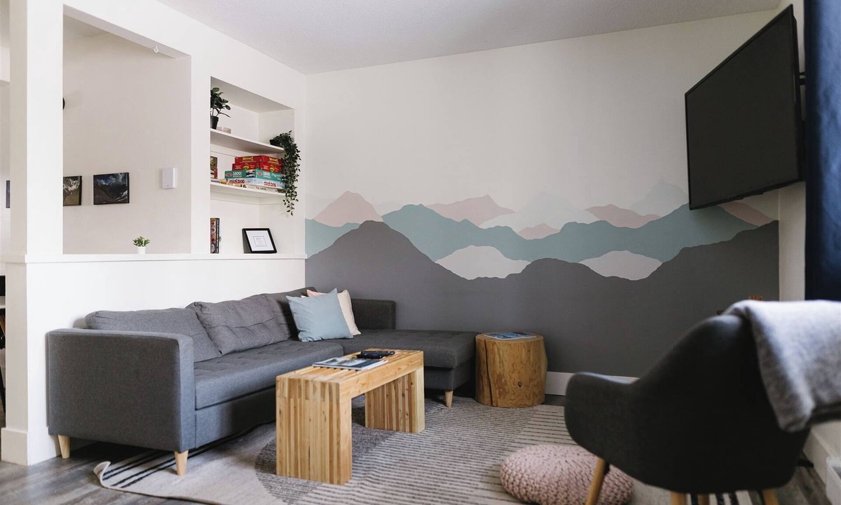 Golden House | Golden Rockies Suites—3 BR | Downtown