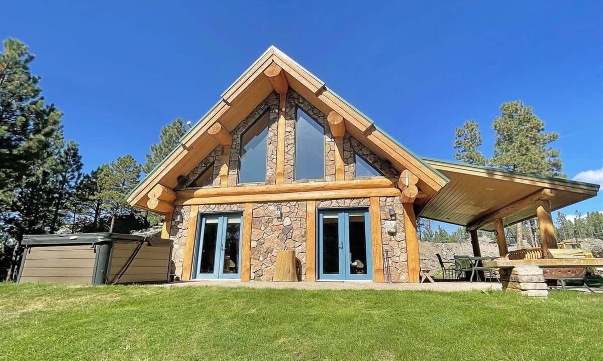Rapid City House | Granite Ridge Cabin