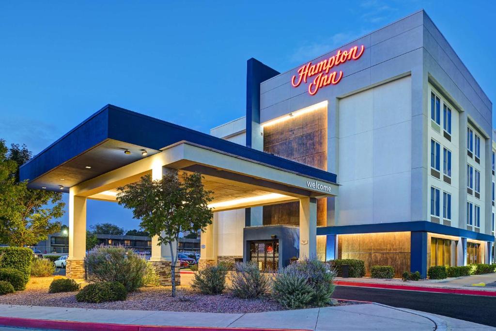 Altura Addition Hotel | Hampton Inn Albuquerque - University/Midtown