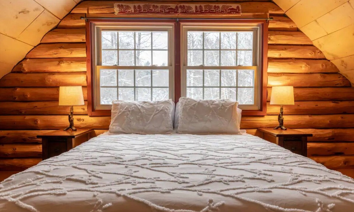 Stratton and Bromley Ski Areas House | | Handmade 4 Bed Log Cabin | 5 Min From Skiing |