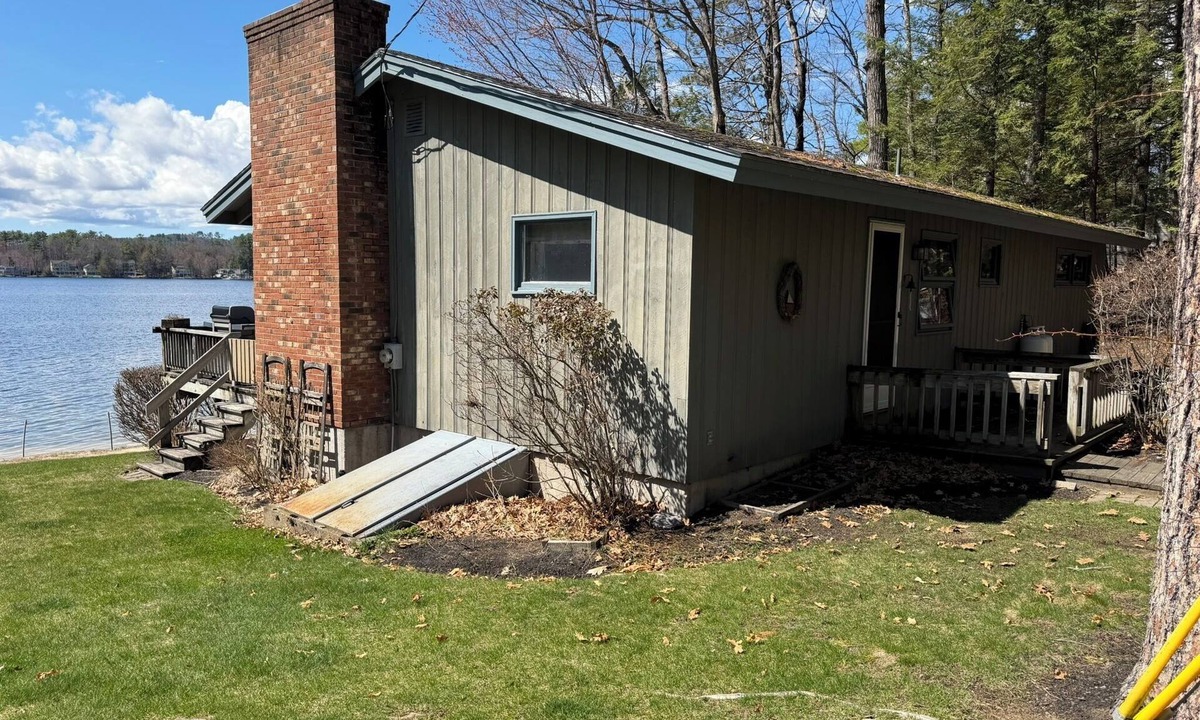 Meredith House | Happiness Awaits on Lake Winnipesaukee-By Break Away