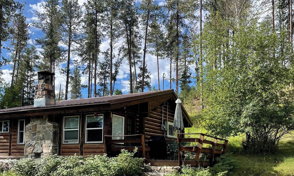 Silver City Cabin | Happy Trails Log Cabin in Silver City