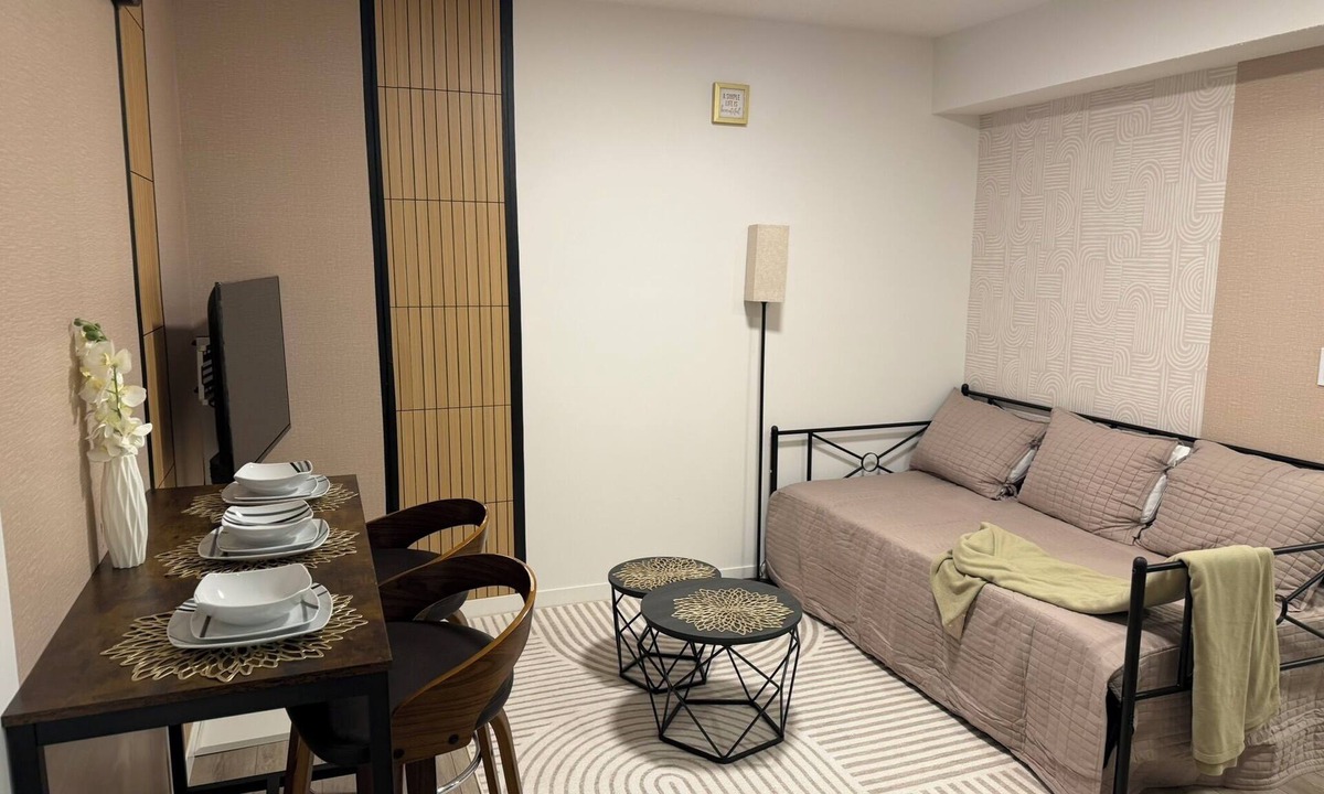 Southwest Edmonton House | Haverim’s Cozy and Neat Basement in Keswick