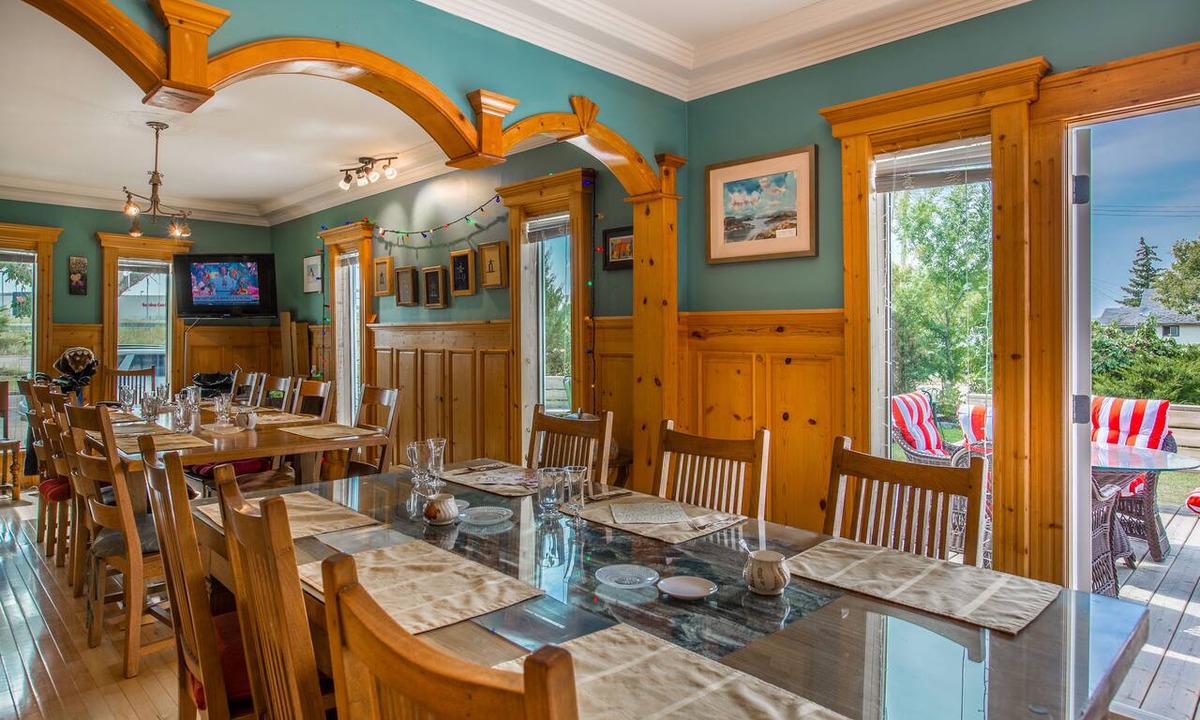 Drumheller Hotel | Heartwood Inn
