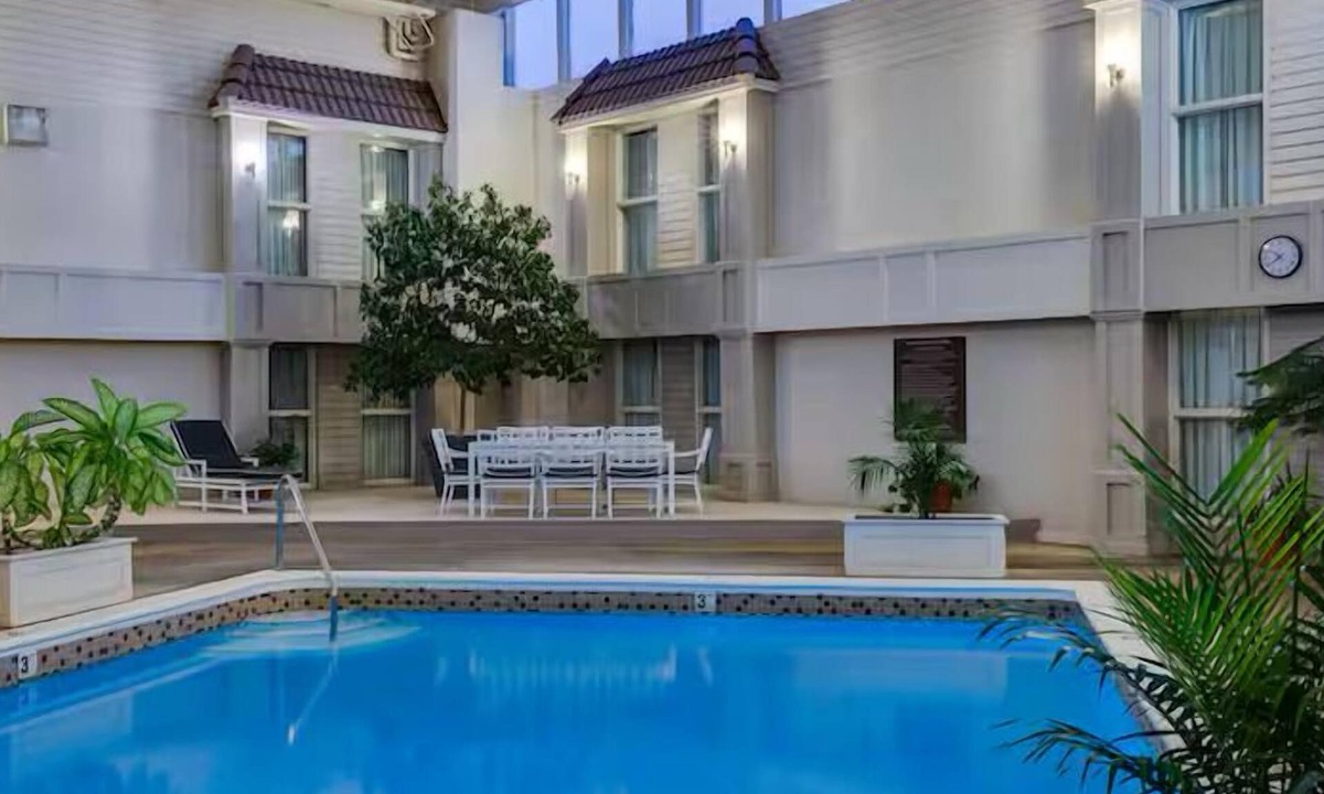 Moose Jaw Hotel | Heritage Inn Hotel & Convention Centre Moose Jaw
