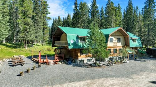 Nordegg Hostel | HI Nordegg - Hostel