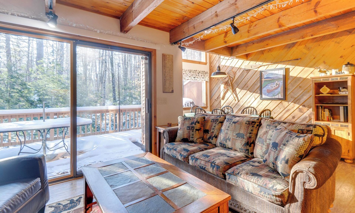 North Conway House | Hike, Ski & Relax: Gem w/Foosball in North Conway