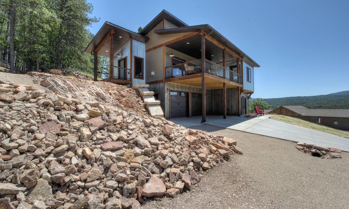 Sturgis Cabin | Hillside Lodge of the Black Hills