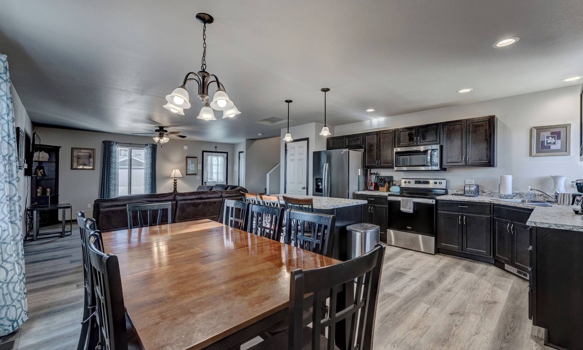 Rapid City House | Hilltop Family Home with Game Room