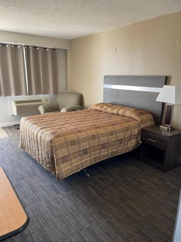 Elk Point Hotel | Hilltop Motor Inn