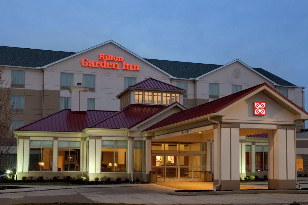 Mayfield Hotel | Hilton Garden Inn Cleveland East/Mayfield Village