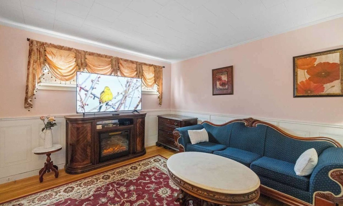 Littleton Apartment | Historic Littleton Getaway | Pet-Friendly Stay