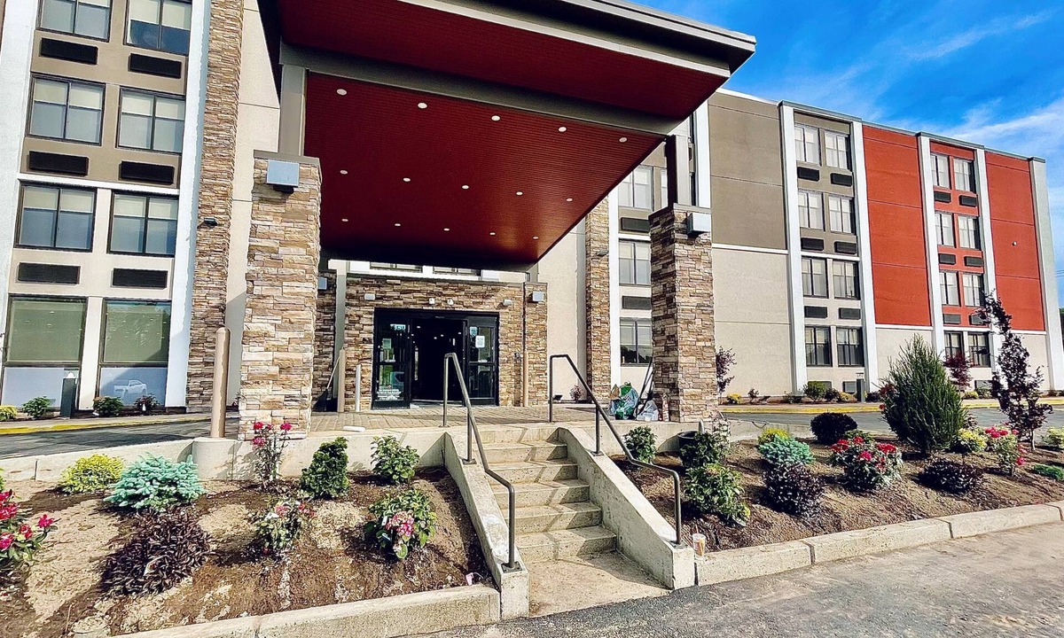 Fall River Hotel | Holiday Inn Express Fall River North by IHG