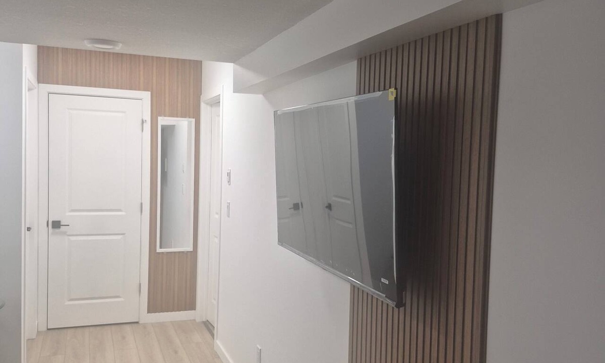 Saskatoon Apartment | Home away from home, clean, cozy and comfortable