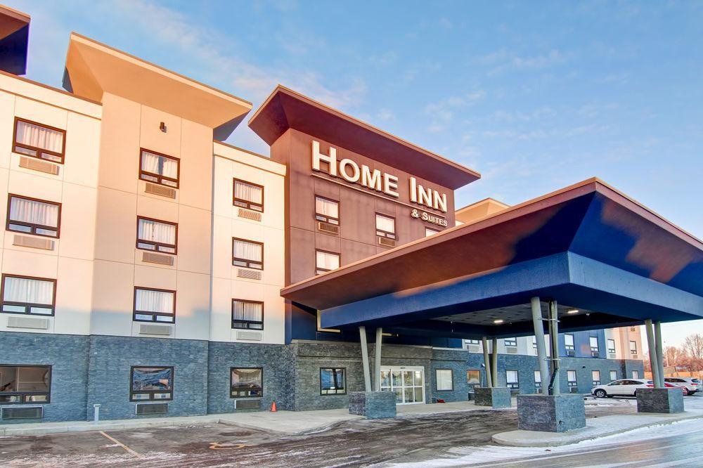 Stonebridge Hotel | Home Inn & Suites Saskatoon South