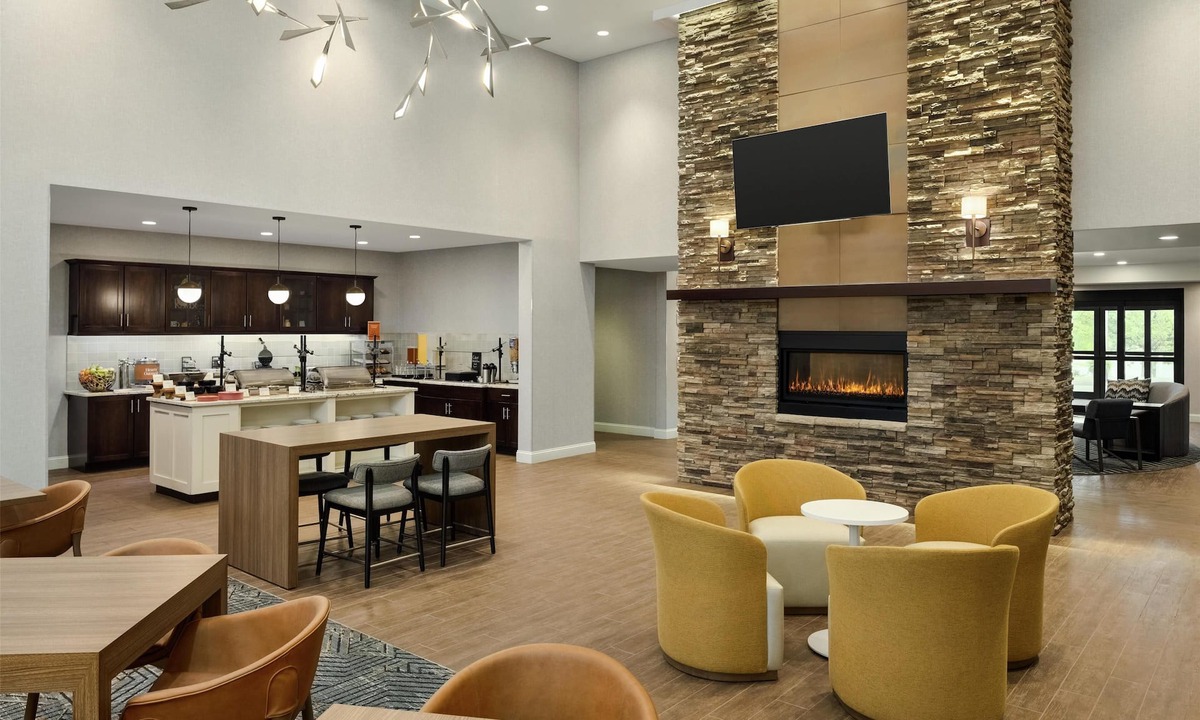 South Burlington Hotel | Homewood Suites by Hilton Burlington