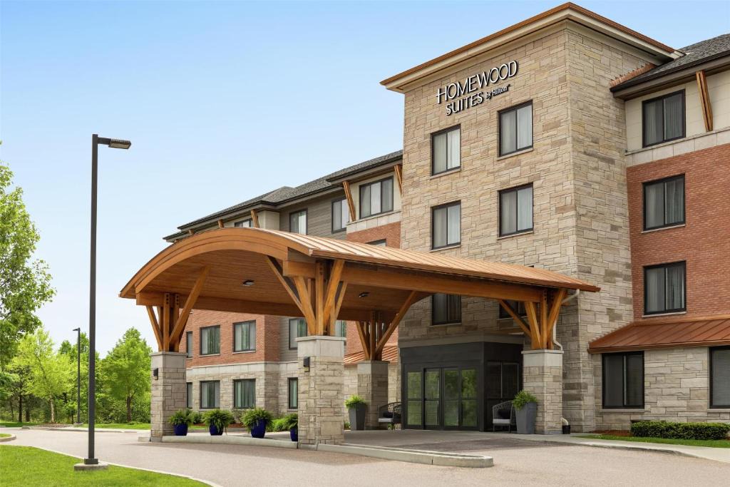 South Burlington Hotel | Homewood Suites by Hilton Burlington
