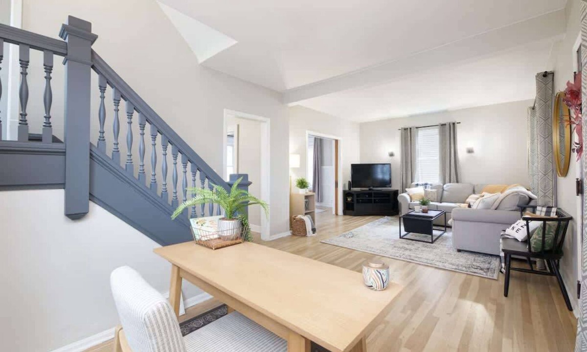 Highland Square House | Hot Tub - Highland Square - Sleeps 8