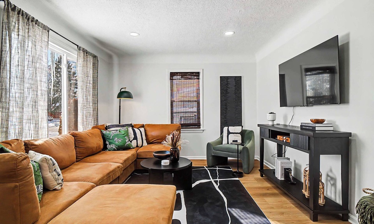 Parma House | HotTub|Game Room|Air Hockey|Nintendo Wii|Sleeps 8