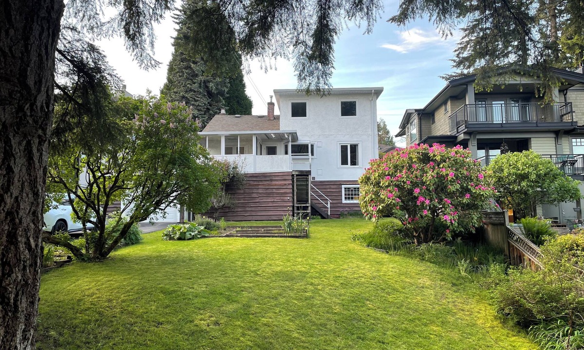 Hollyburn House | Ideal Home