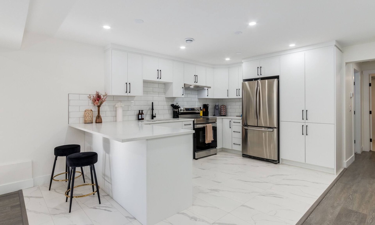 Chestermere Apartment | "Inky & Rose" Stylish Two Bedroom Lower Suite