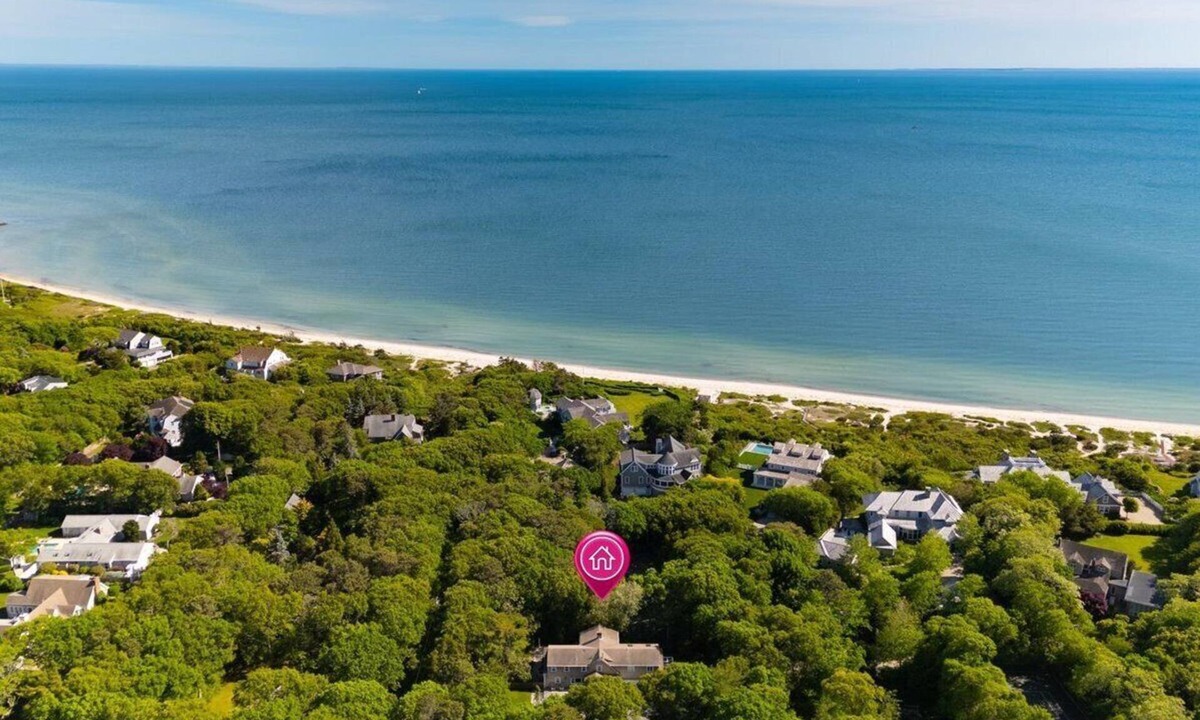 West Hyannisport House | Inwood Seaclusion 118-Cv - Timeless Cape Cod: Classic Coastal Charm with Private Beach