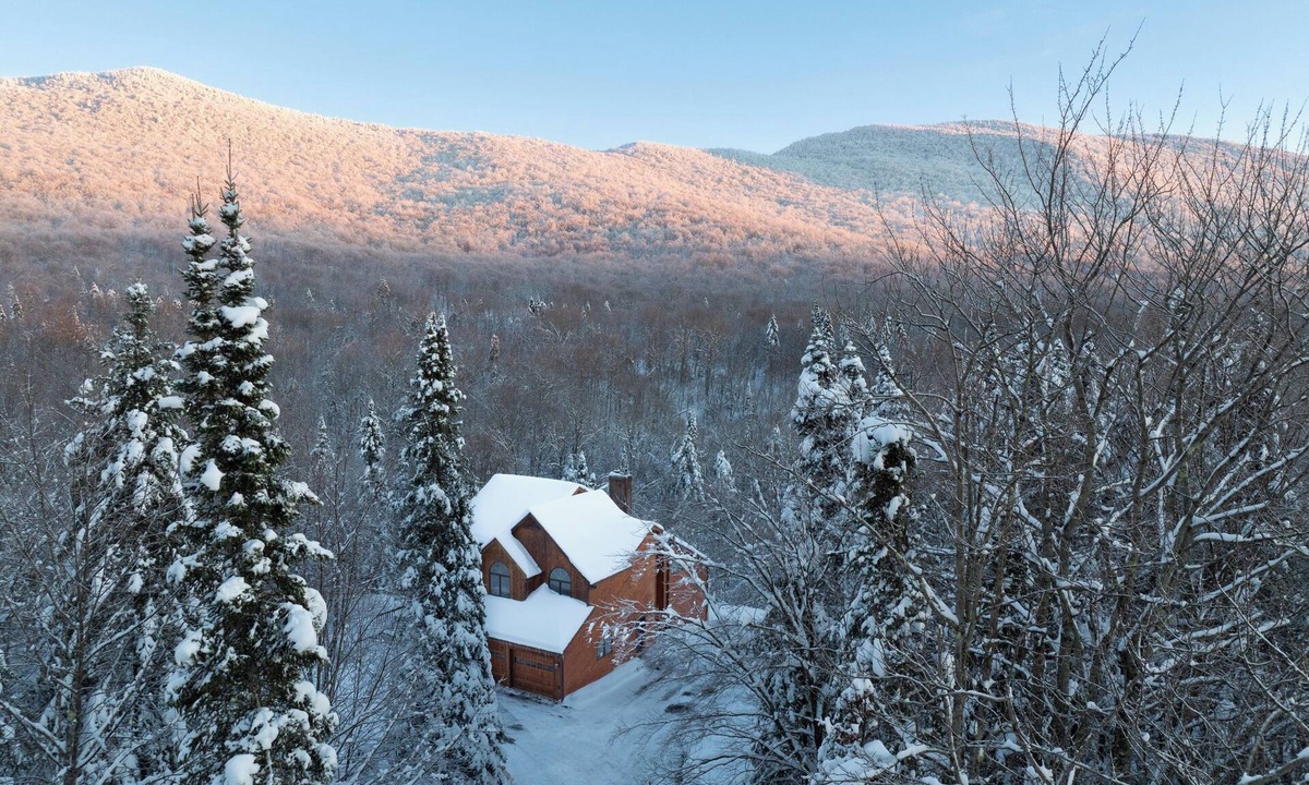 Westfield Apartment | Jay Peak 3 mi - secluded with spectacular view!
