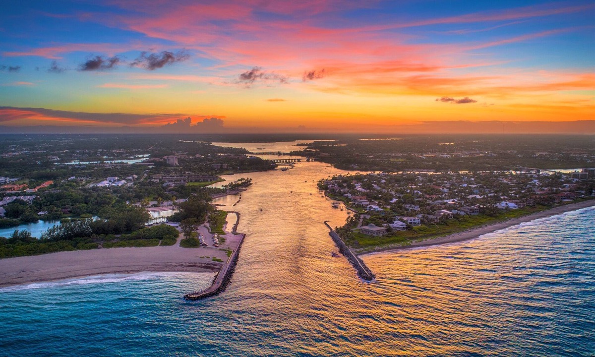 Bella Vista Condo | JupRent's Bella Paradise - Prime Location -Beach Ocean Golf Fishing - 2Bed/2Bath