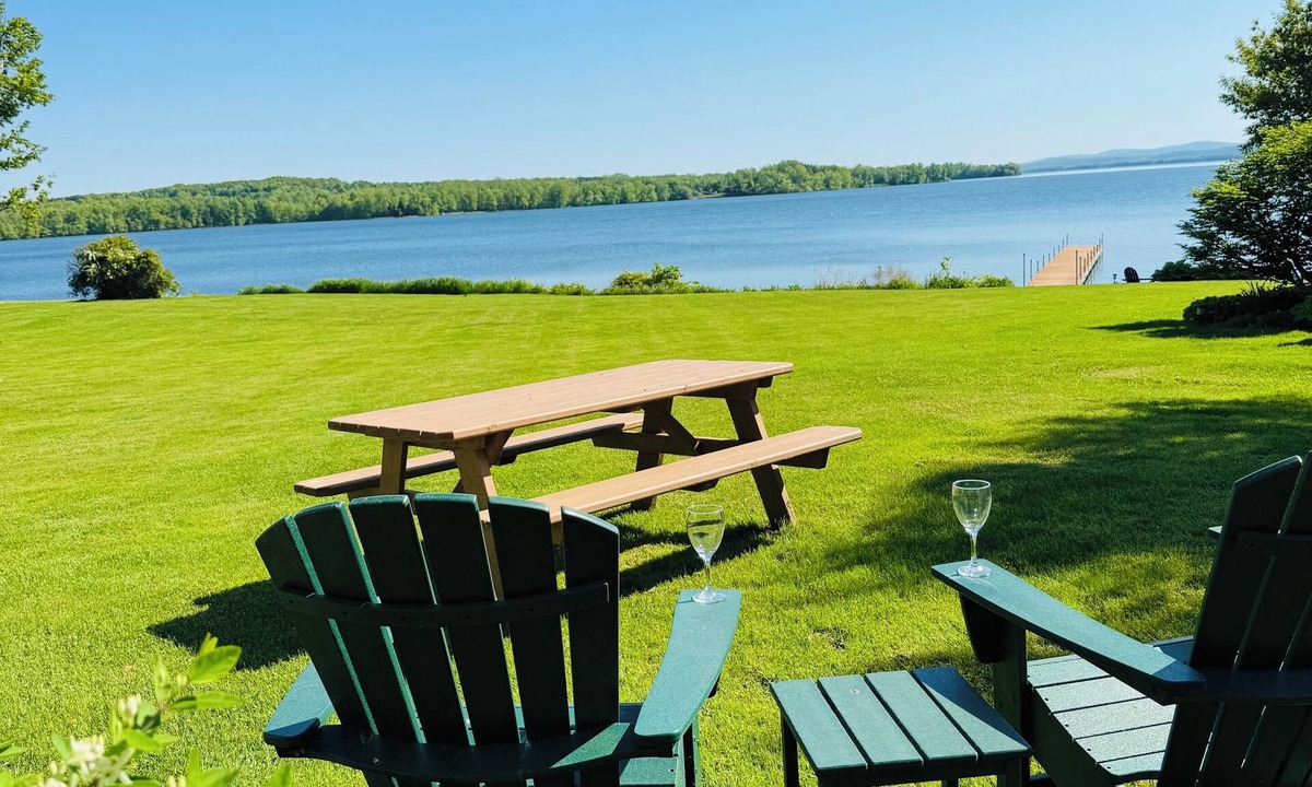 South Hero Cottage | Keeler Bay Lakefront 1BR Cottage - Otter Creek -