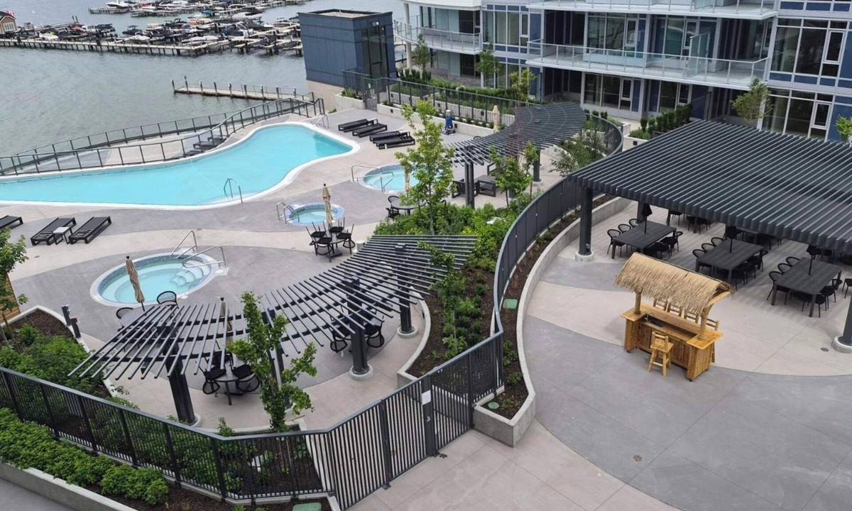South Pandosy Apartment | Kelowna Aqua Waterfront Rental