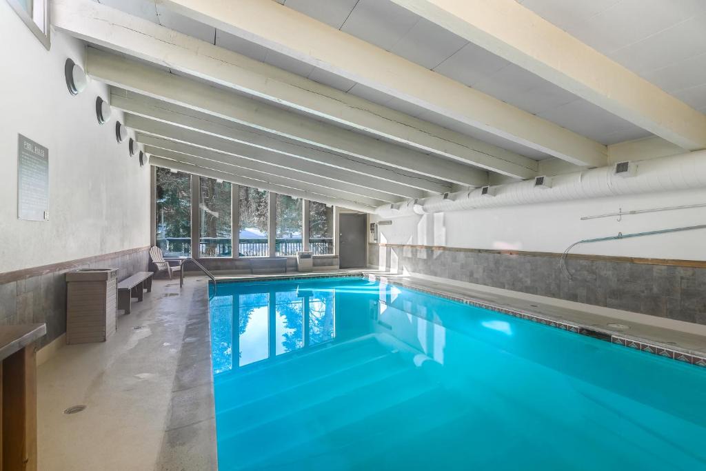 Mountain House Apartment | Key Condo #2957