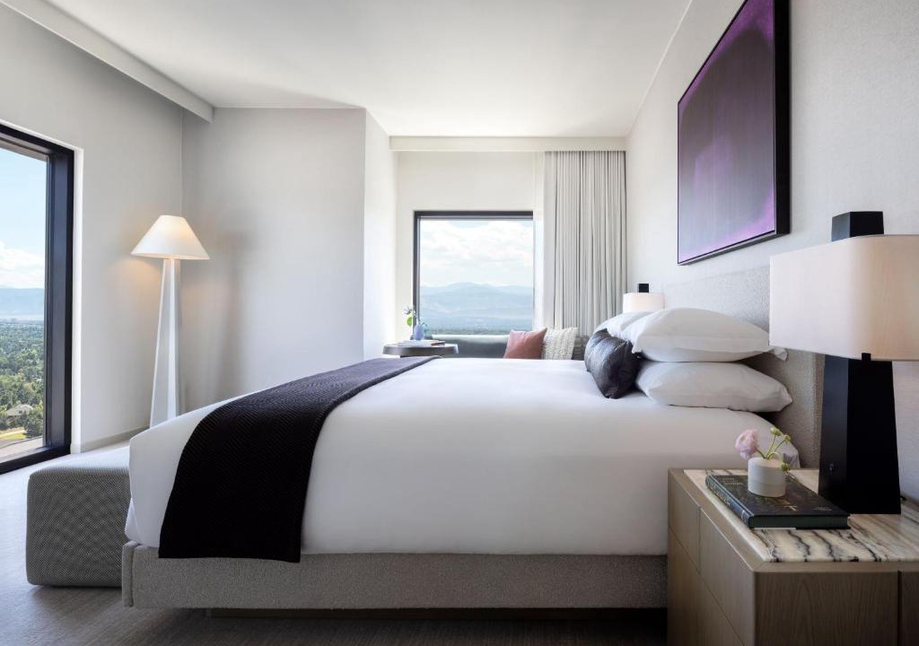 Southmoor Park Hotel | Kimpton Claret Hotel by IHG