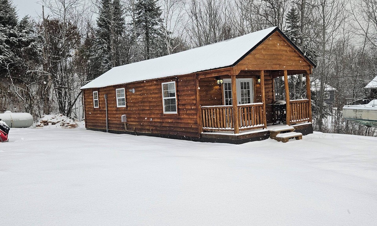 Rockwood Cabin | Kineo Area Getaway. nNow Heart of Moosehead Lodge and Camps,llc
