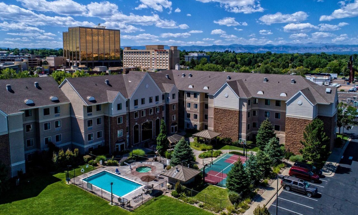 Glendale Condo | King & Queen 2BR Suite | Cherry Creek, Denver