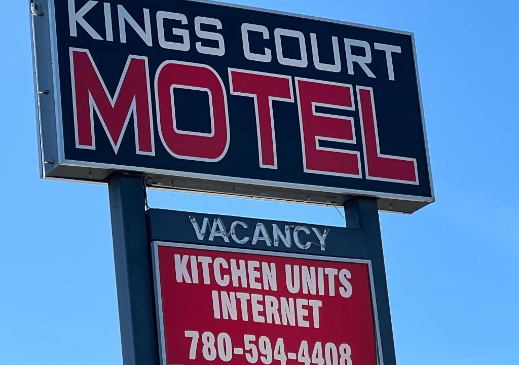 Cold Lake Hotel | Kings Court Motel