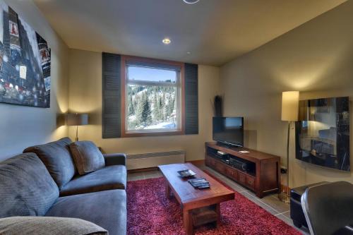 Sun Peaks Cabin | Kookaburra Lodge #202