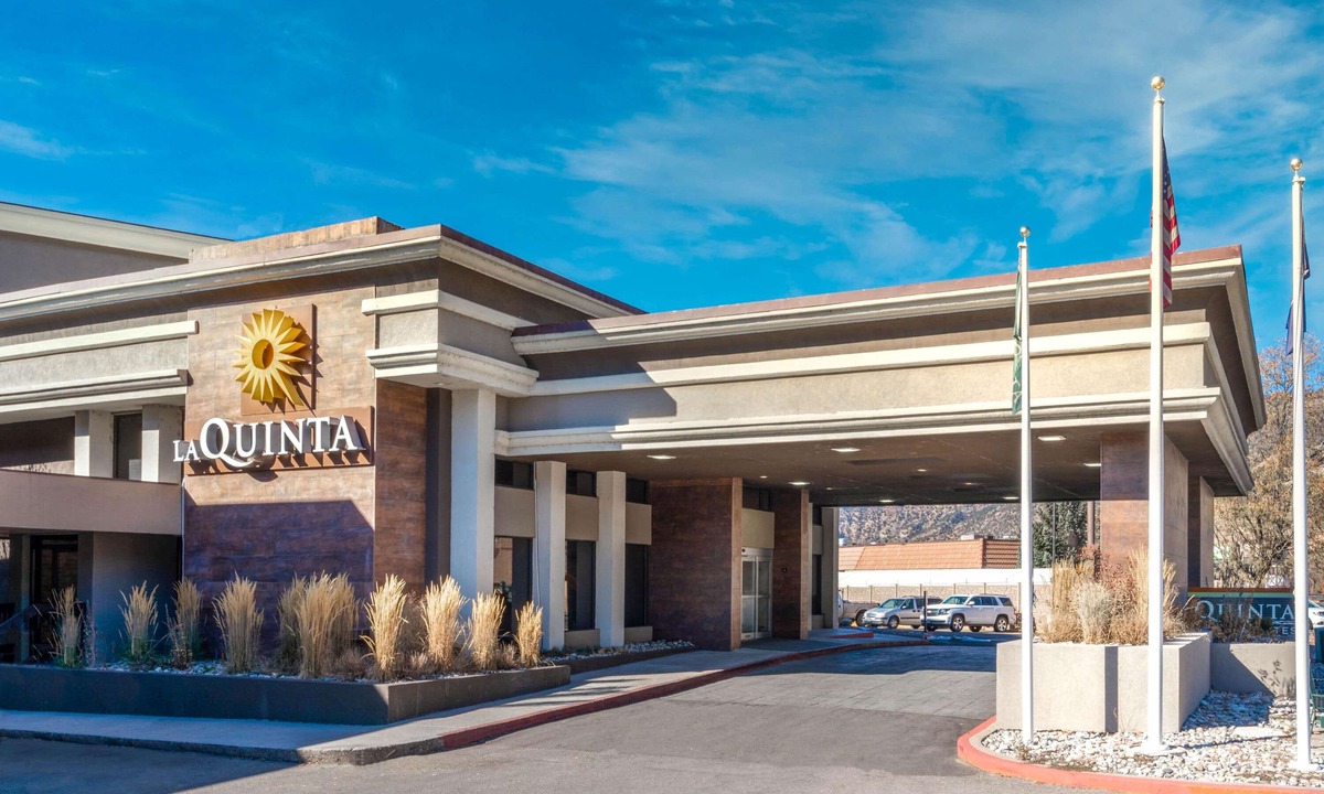 Glenwood Springs Hotel | La Quinta Inn & Suites by Wyndham Glenwood Springs