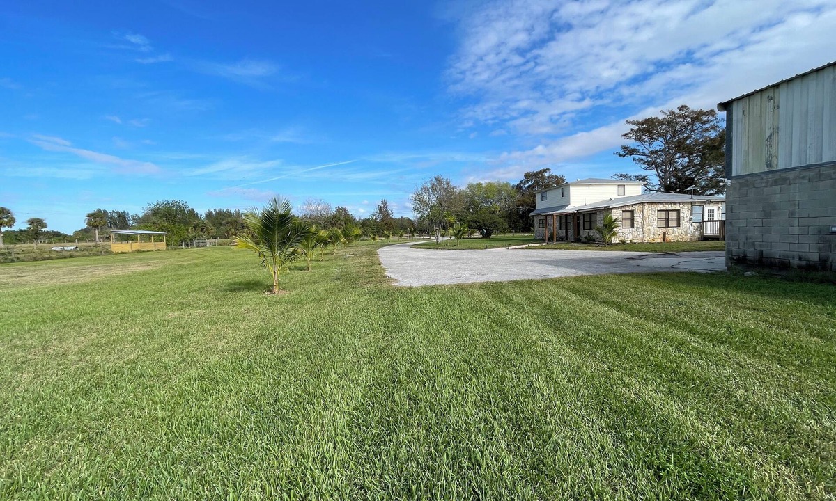 Moore Haven House | Lake Okeechobee Rural Retreat